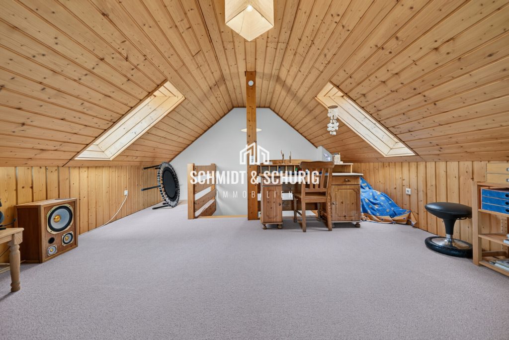 Dachgeschoss Immobilienangebot - Kürnbach - Alle - Viel Platz für die Familie – Doppelhaushälfte mit Einliegerwohnung!