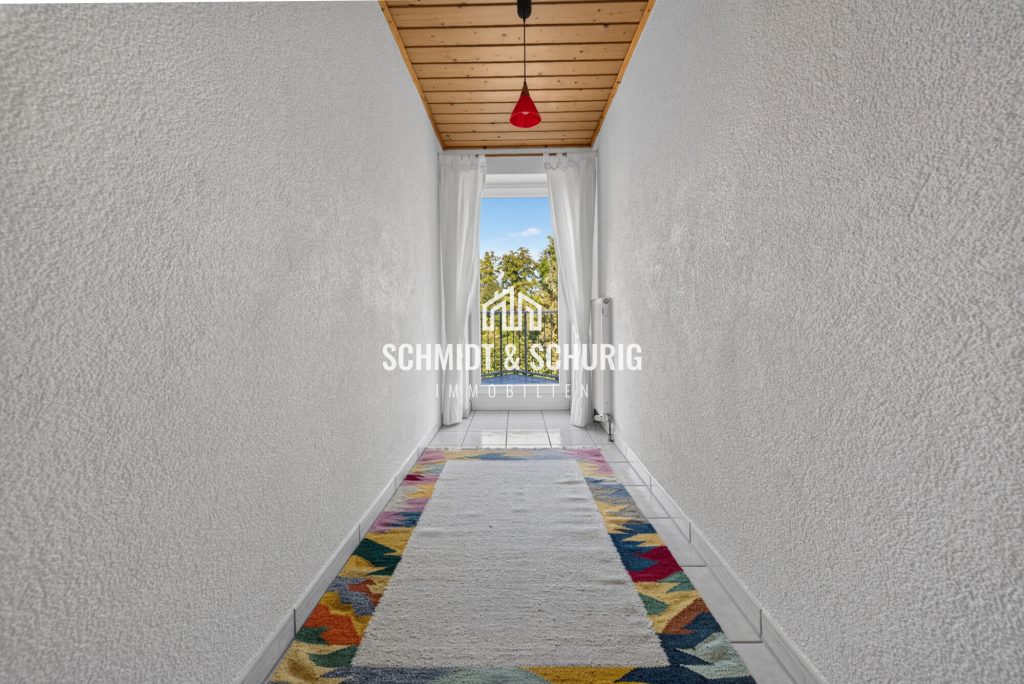Flur Immobilienangebot - Kürnbach - Alle - Viel Platz für die Familie – Doppelhaushälfte mit Einliegerwohnung!