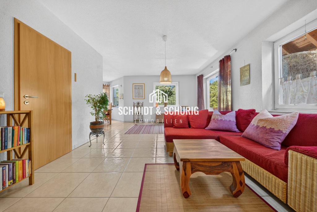 Wohnzimmer Immobilienangebot - Kürnbach - Alle - Viel Platz für die Familie – Doppelhaushälfte mit Einliegerwohnung!