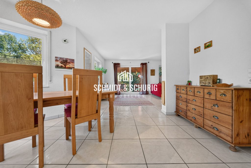 Wohn-/Esszimmer Immobilienangebot - Kürnbach - Alle - Viel Platz für die Familie – Doppelhaushälfte mit Einliegerwohnung!