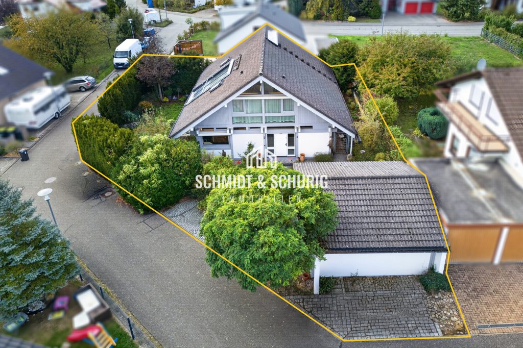 Luftaufnahme Immobilienangebot - Ötisheim - Alle - Wohnen der besonderen Art:
Einfamilienhaus mit Indoor-Pool, Sauna und Doppelgarage
