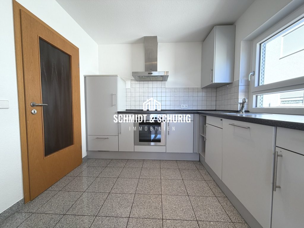 Immobilienangebot - Hambrücken - Alle - Moderne drei Zimmer Maisonette Wohnung mit Balkon zur Miete