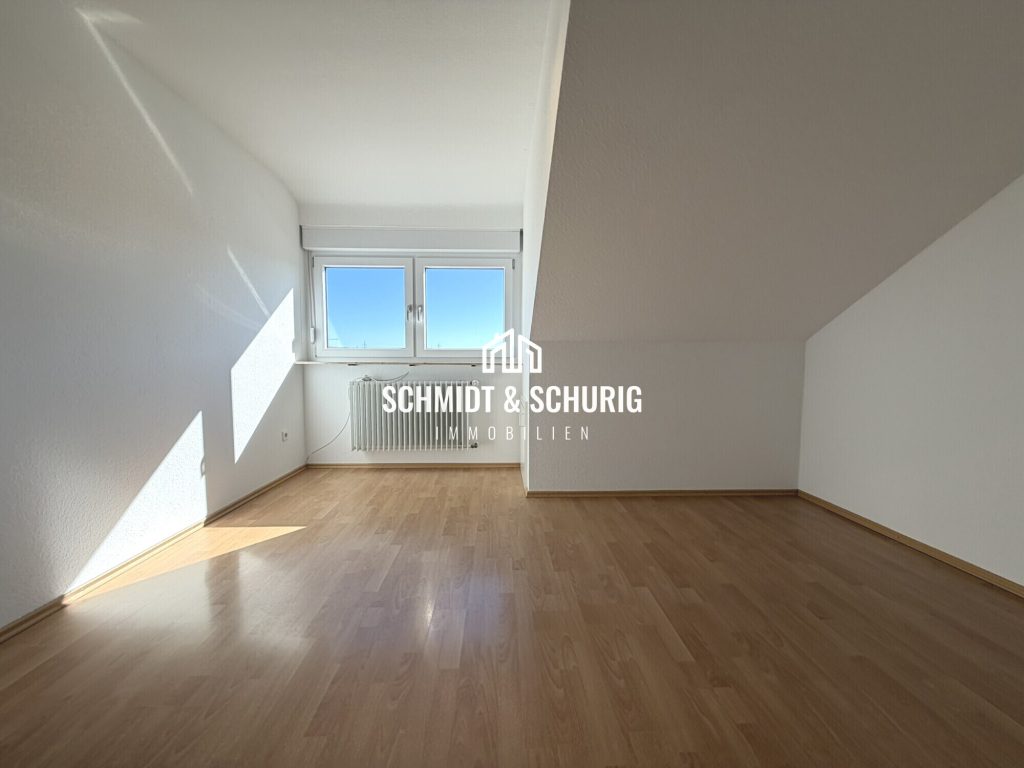 Immobilienangebot - Hambrücken - Alle - Moderne drei Zimmer Maisonette Wohnung mit Balkon zur Miete