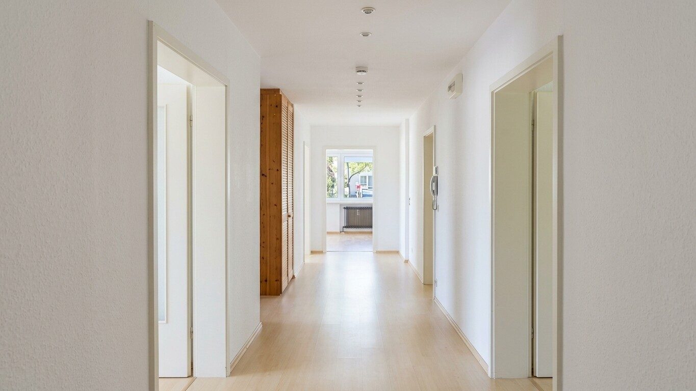 Immobilienangebot - Kraichtal / Bahnbrücken - Alle - Charmante Souterrainwohnung mit Stellplatz und schönem Außenbereich