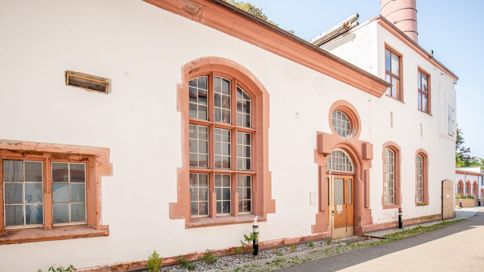 Immobilienangebot - Riegel - Gewerbe - Einzigartige Flächen in einem absoluten Unikat