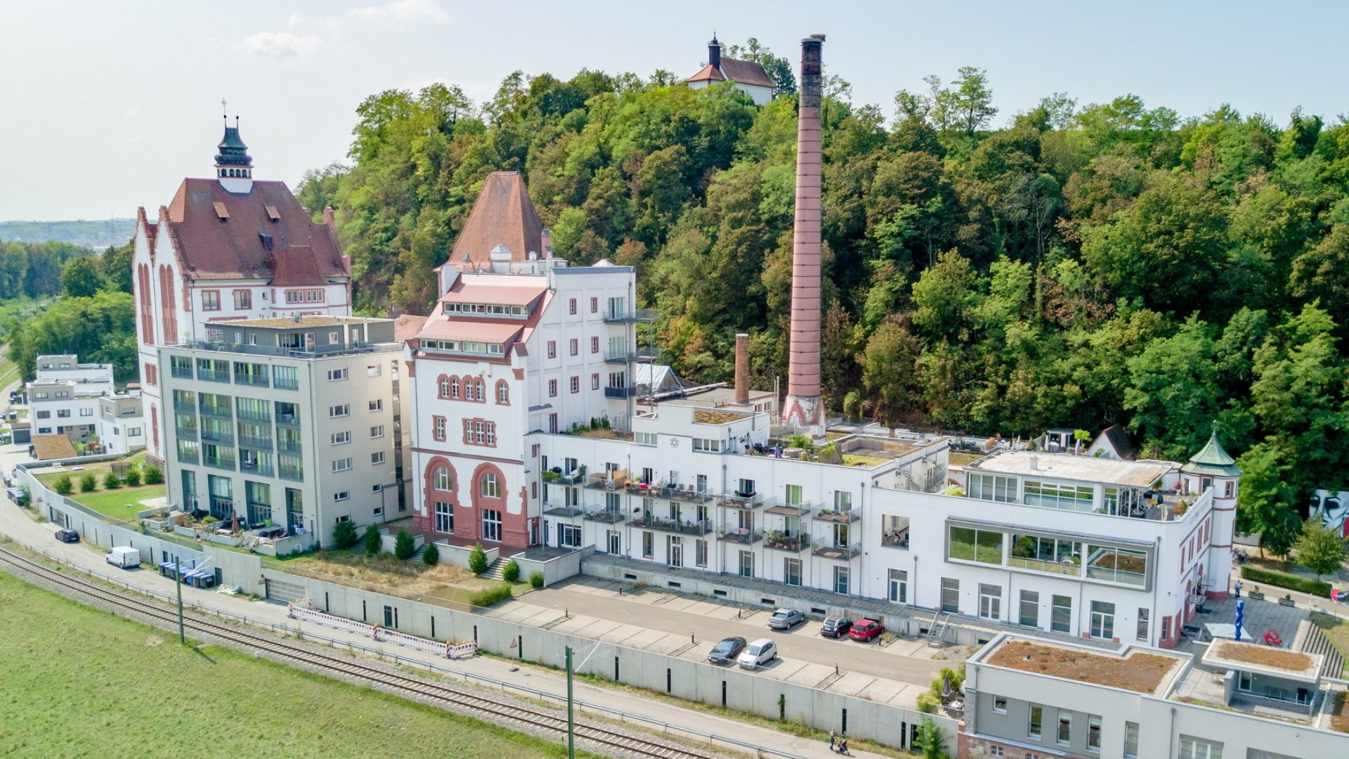 Immobilienangebot - Riegel - Gewerbe - Einzigartige Flächen in einem absoluten Unikat
