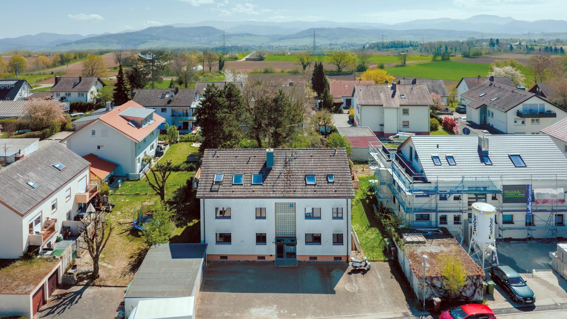 Immobilienangebot - Freiburg-Tiengen - Wohnen & Investment & Rest - Voll vermietetes Mehrfamilienhaus mit Potenzial zur Wertsteigerung