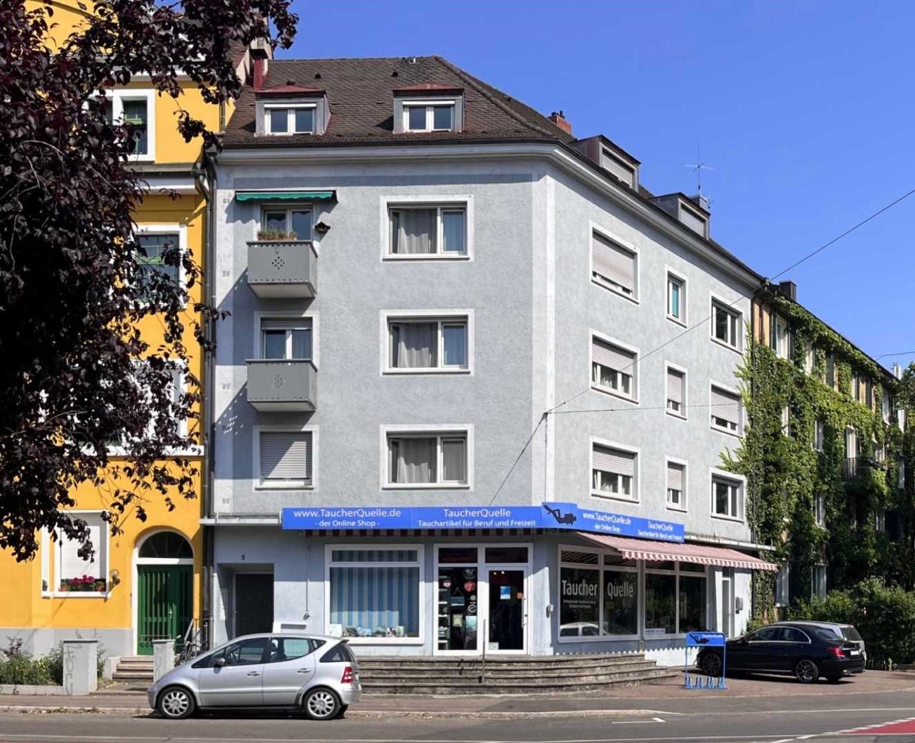 Immobilienangebot - Freiburg i. Br. / Brühl - Wohnen & Investment & Rest - Wohn- und Geschäftshaus in bekannter Sichtlage am Komturplatz