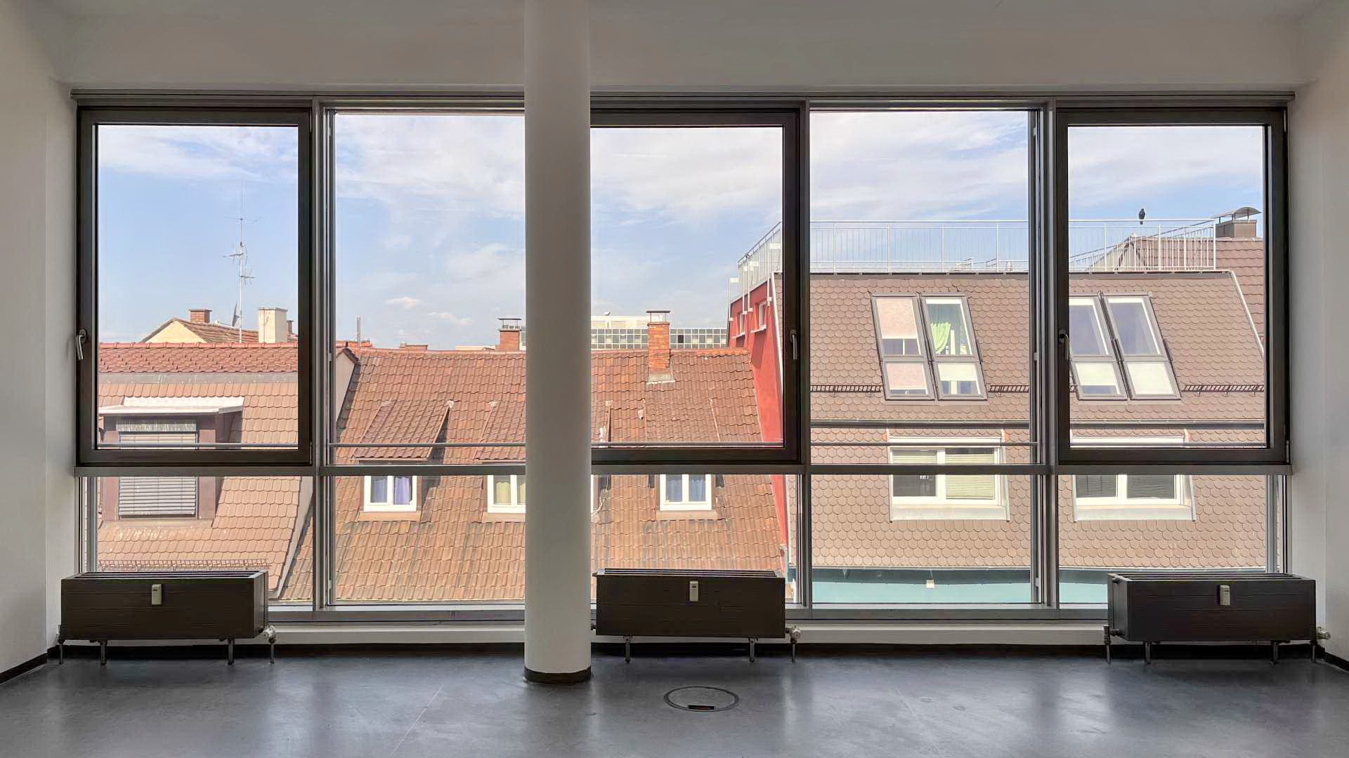 Immobilienangebot - Freiburg i. Br. / Altstadt - Gewerbe - Ganz oben mit dabei - Große Bürofläche in der Innenstadt