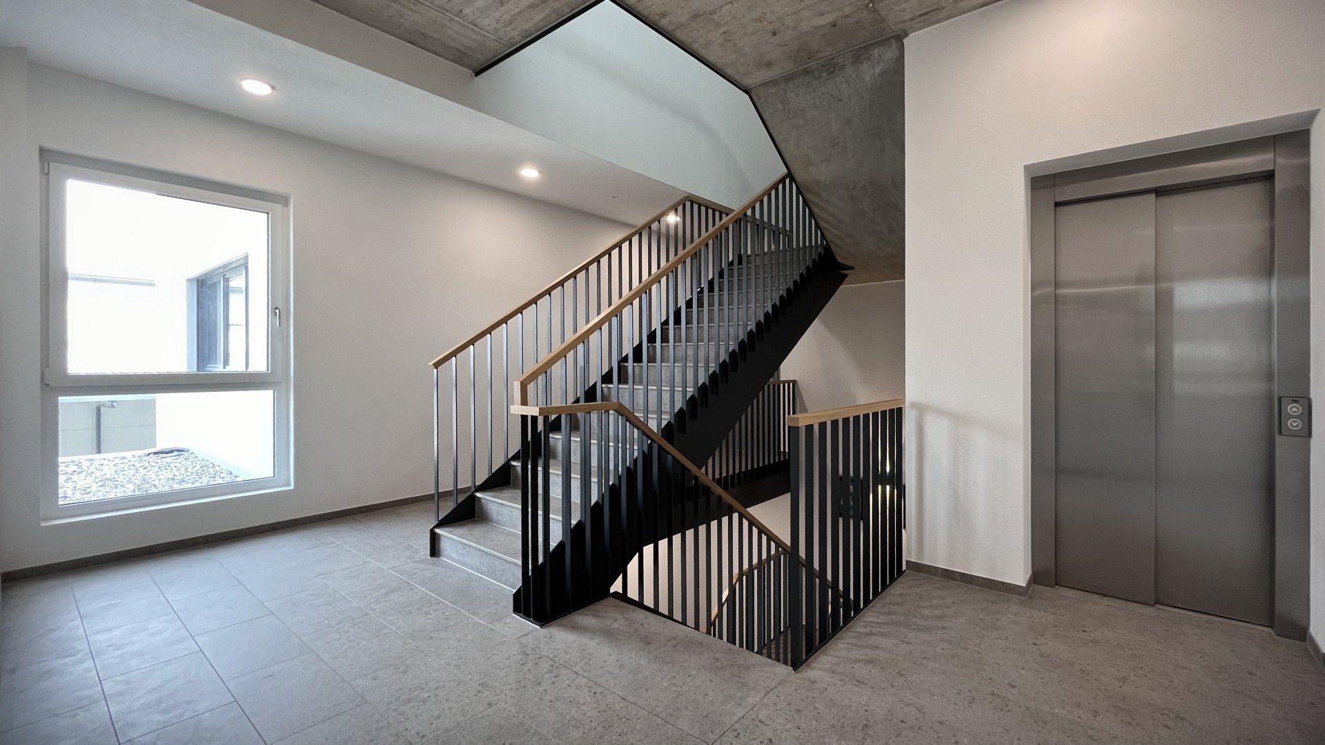 Immobilienangebot - Denzlingen - Gewerbe - Erstbezug: Flexibel ausbaubare Büro- oder Praxisfläche im Obergeschoss