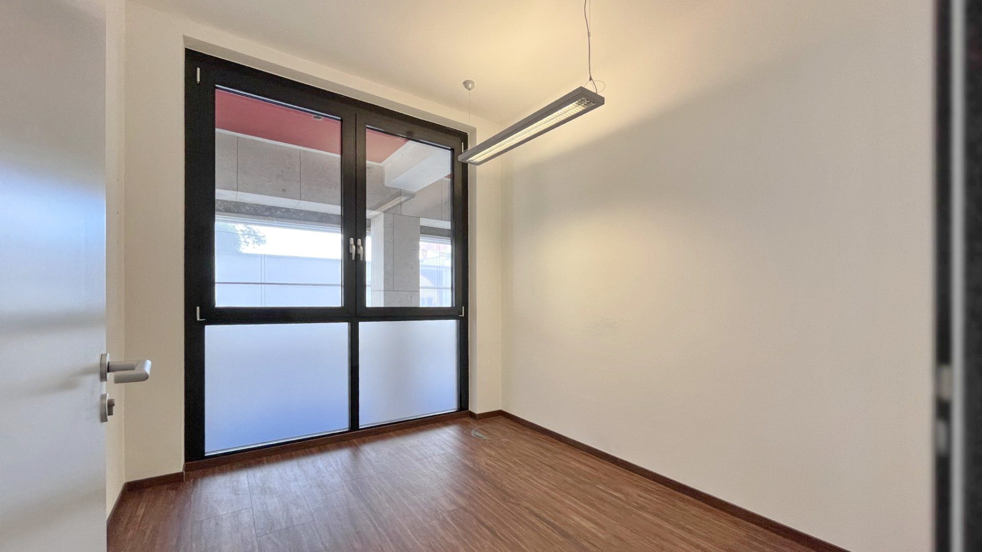 Immobilienangebot - Freiburg - Gewerbe - Optimale Verkehrsanbindung und ideale Ausstattung für Praxis, Forschung oder Büro