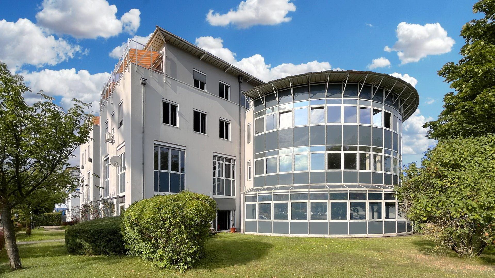 Immobilienangebot - Freiburg i. Br. / Haid - Gewerbe - Ihr neuer Standort - großflächige Büro- oder Praxisflächen im Gewerbegebiet Haid