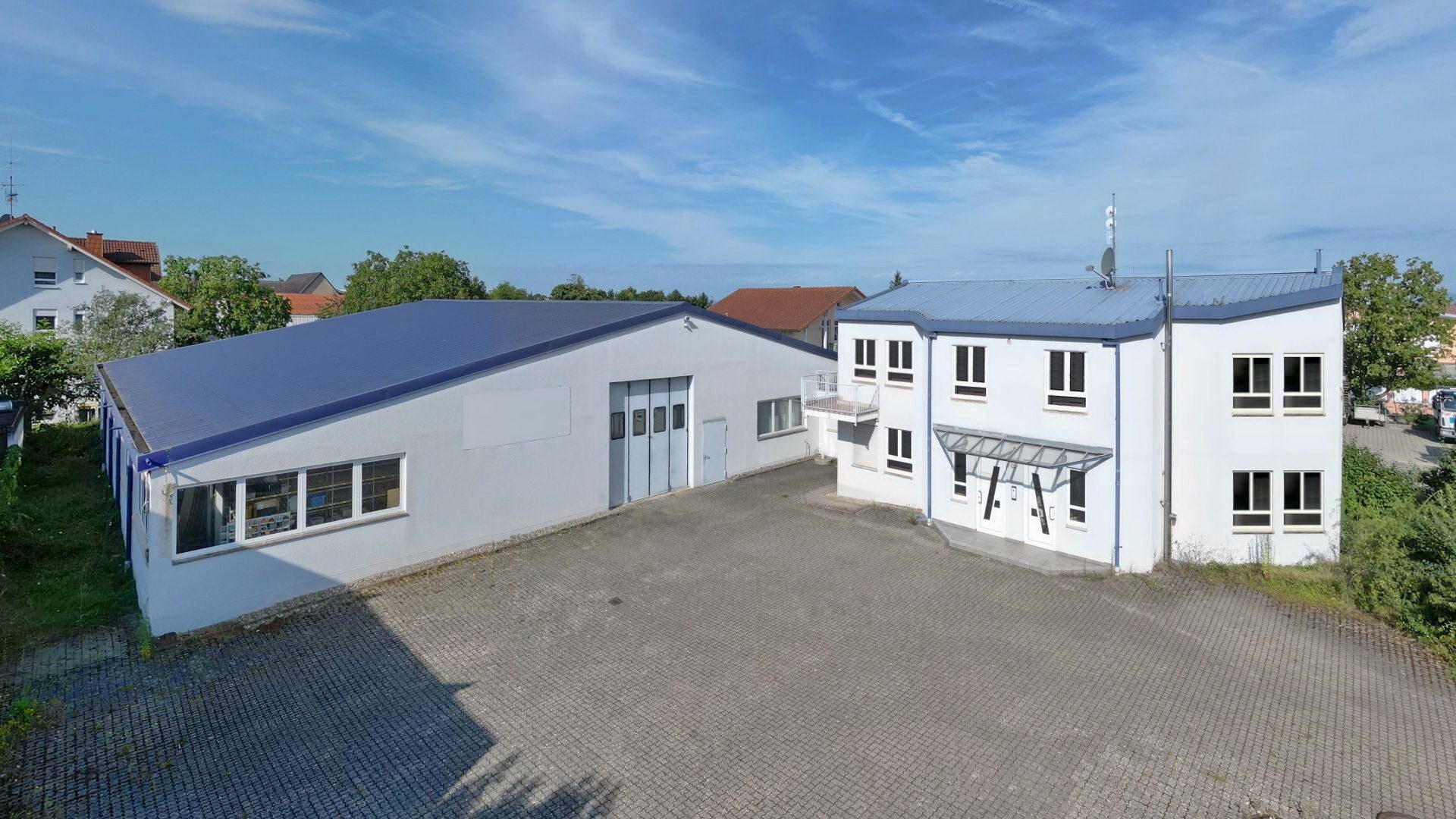 Immobilienangebot - Eschbach - Gewerbe - Großzügige Gewerbehalle mit Büro- und Wohngebäude und Nähe zum Gewerbepark Breisgau