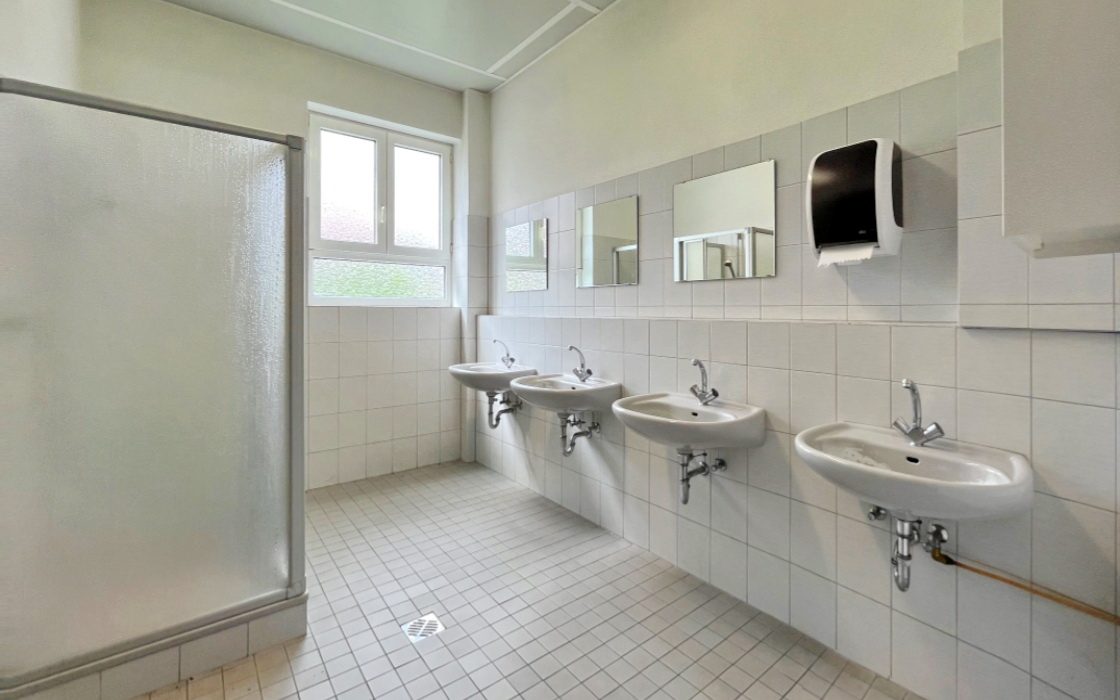 Immobilienangebot - Eschbach - Gewerbe - Großzügige Gewerbehalle mit Büro- und Wohngebäude und Nähe zum Gewerbepark Breisgau