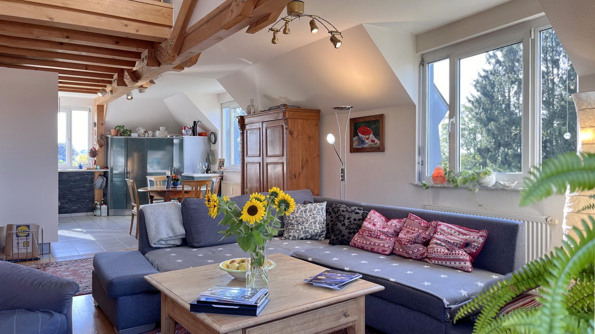 Immobilienangebot - Teningen - Wohnen & Investment & Rest - Ehemalige Zigarrenfabrik mit 8 Wohnungen und 3 Büros in grüner Ortsrandlage
