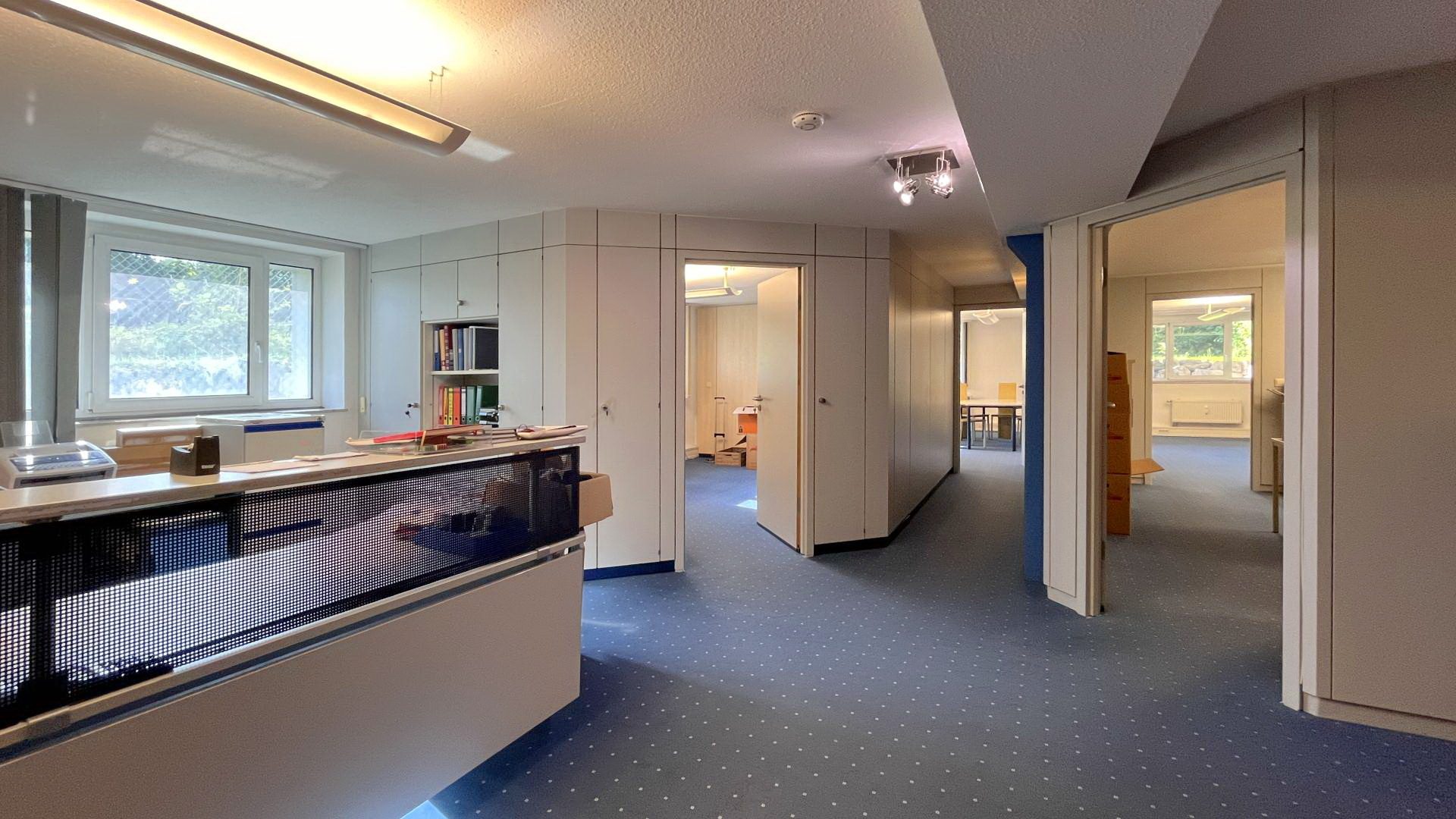 Immobilienangebot - Teningen - Wohnen & Investment & Rest - Ehemalige Zigarrenfabrik mit 8 Wohnungen und 3 Büros in grüner Ortsrandlage