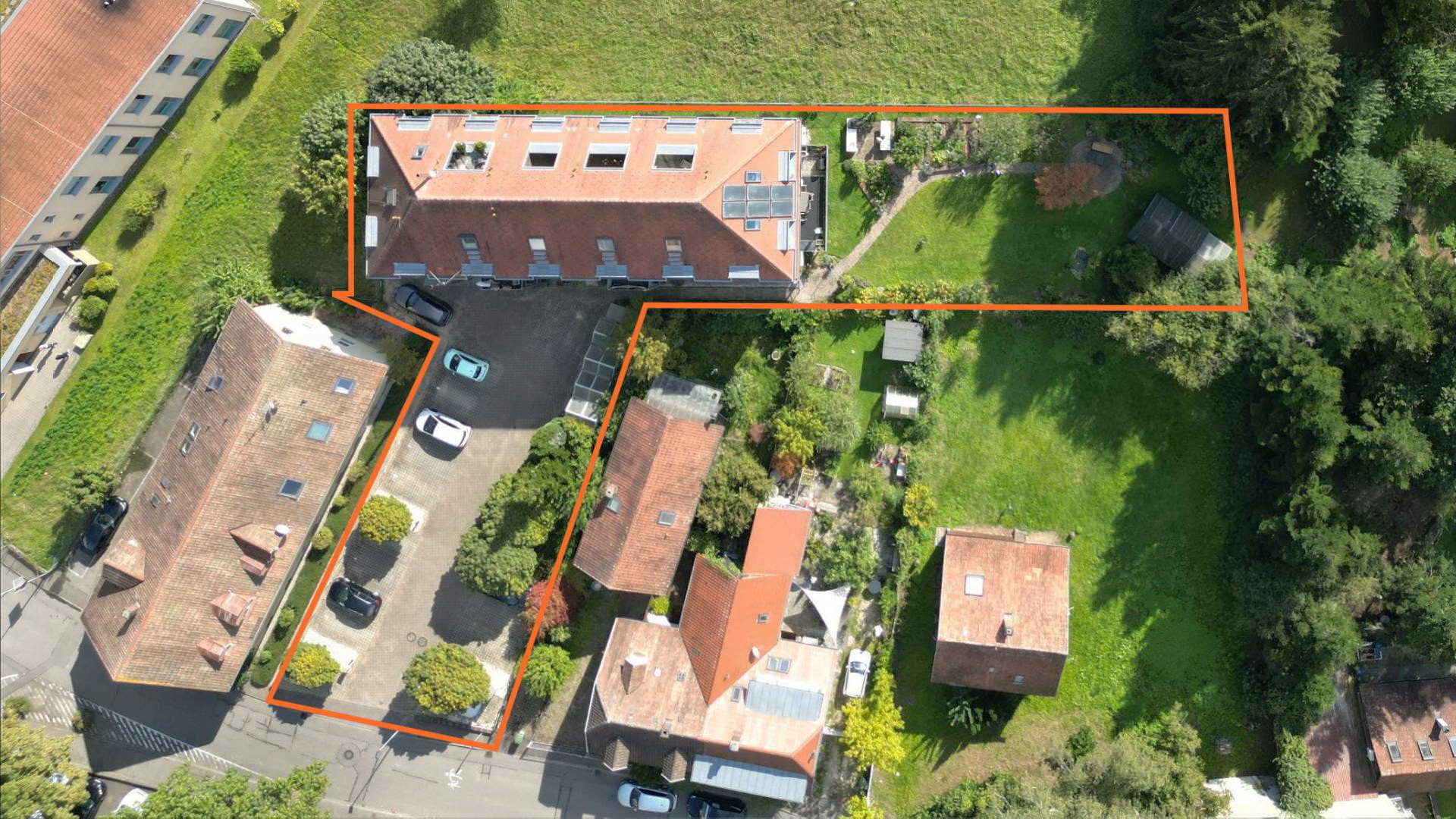 Immobilienangebot - Teningen - Wohnen & Investment & Rest - Ehemalige Zigarrenfabrik mit 8 Wohnungen und 3 Büros in grüner Ortsrandlage