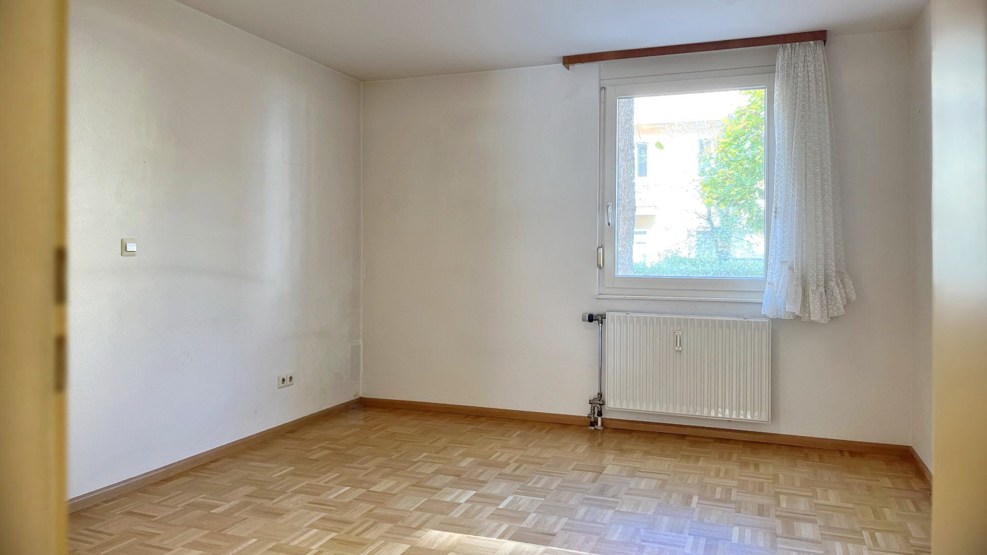 Immobilienangebot - Freiburg i. Br. / Neuburg - Wohnen & Investment & Rest - Neuburg | 4-Zimmer-Maisonette nahe der Altstadt