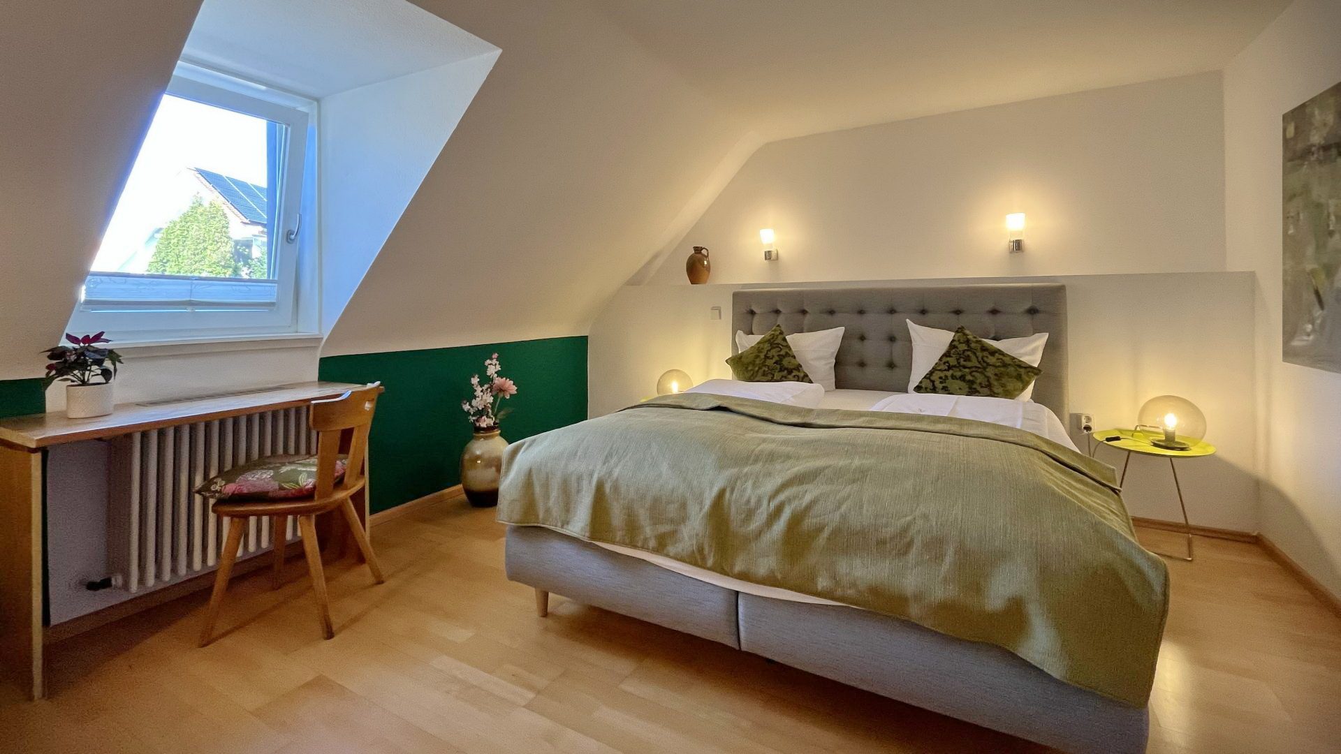 Immobilienangebot - Merzhausen - Gewerbe - Hotel mit Gastwirtschaft auf einem Erbbaugrundstück mit großem Außenbereich vor den Toren Freiburgs