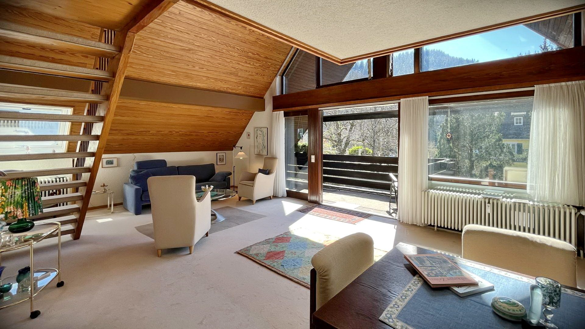 Immobilienangebot - Freiburg i. Br. / Günterstal - Wohnen & Investment & Rest - Günterstal | Lichtdurchflutete 4-Zimmer-Maisonette mit Weitblick