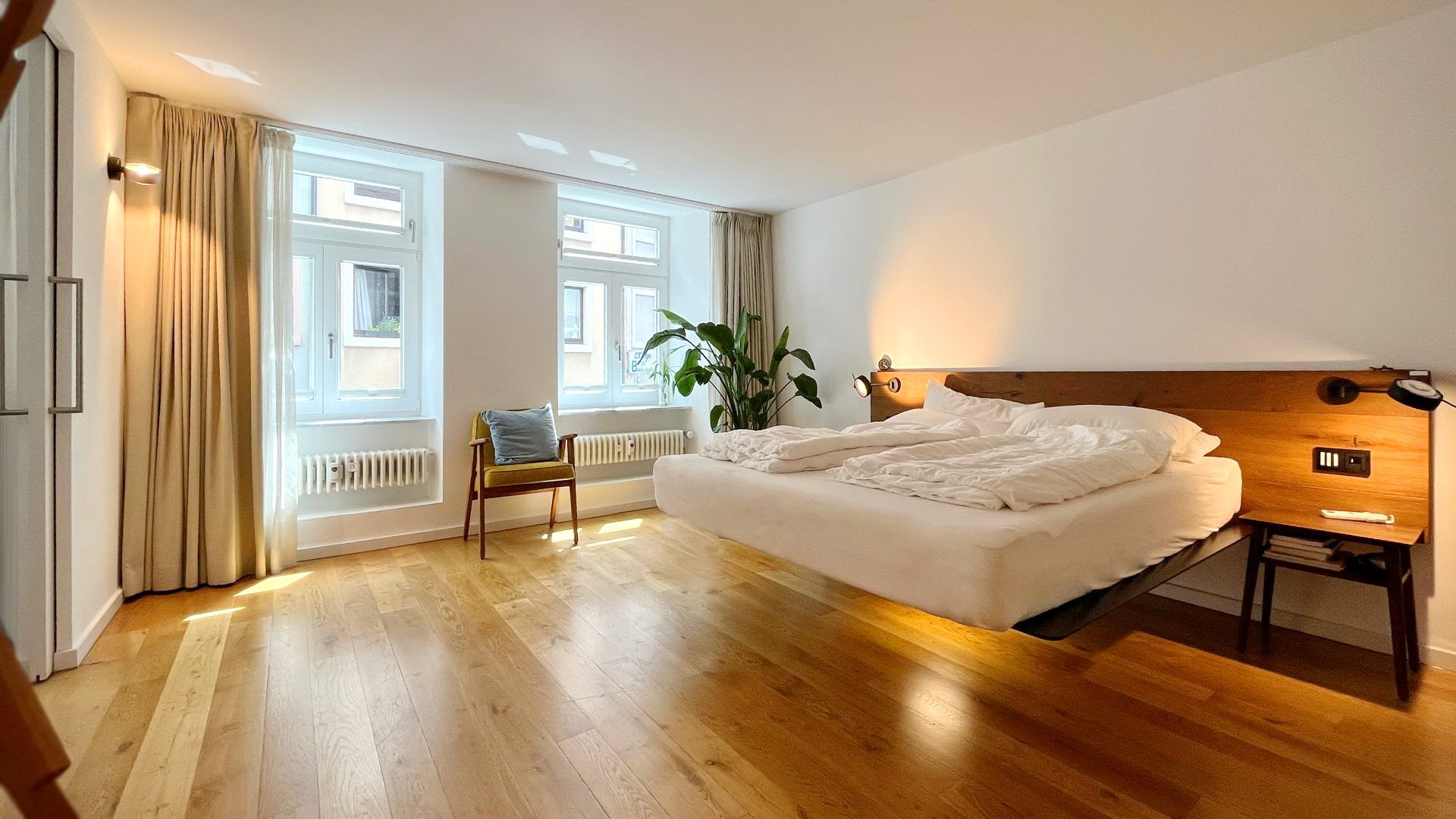 Immobilienangebot - Freiburg im Breisgau - Wohnen & Investment & Rest - Juwel im Herzen der Altstadt - Modernisiertes Wohn- und Geschäftshaus