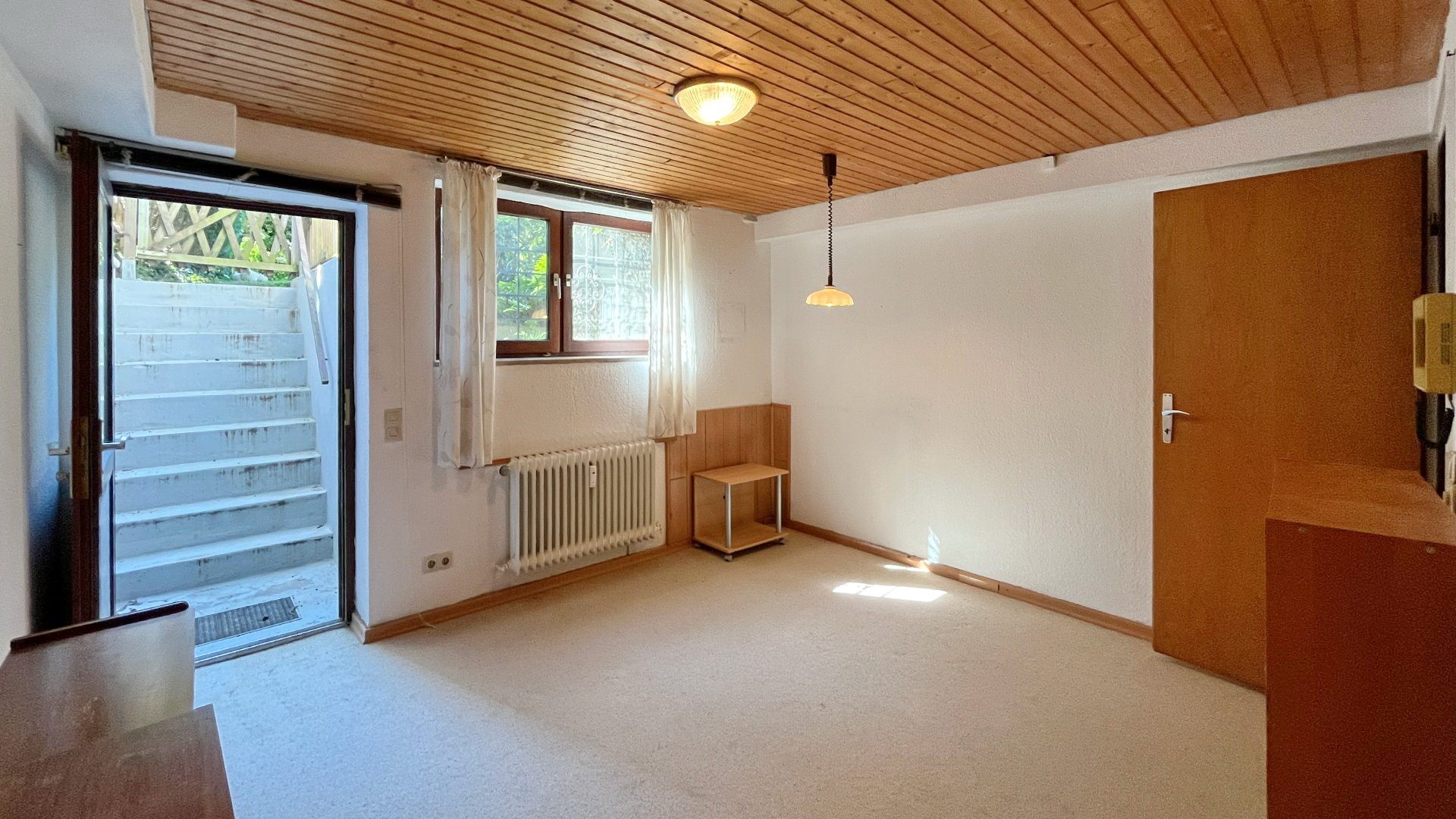 Immobilienangebot - Freiburg i. Br. / Tiengen - Wohnen & Investment & Rest - Tiengen | Helle Dachgeschosswohnung mit traumhaftem Weitblick