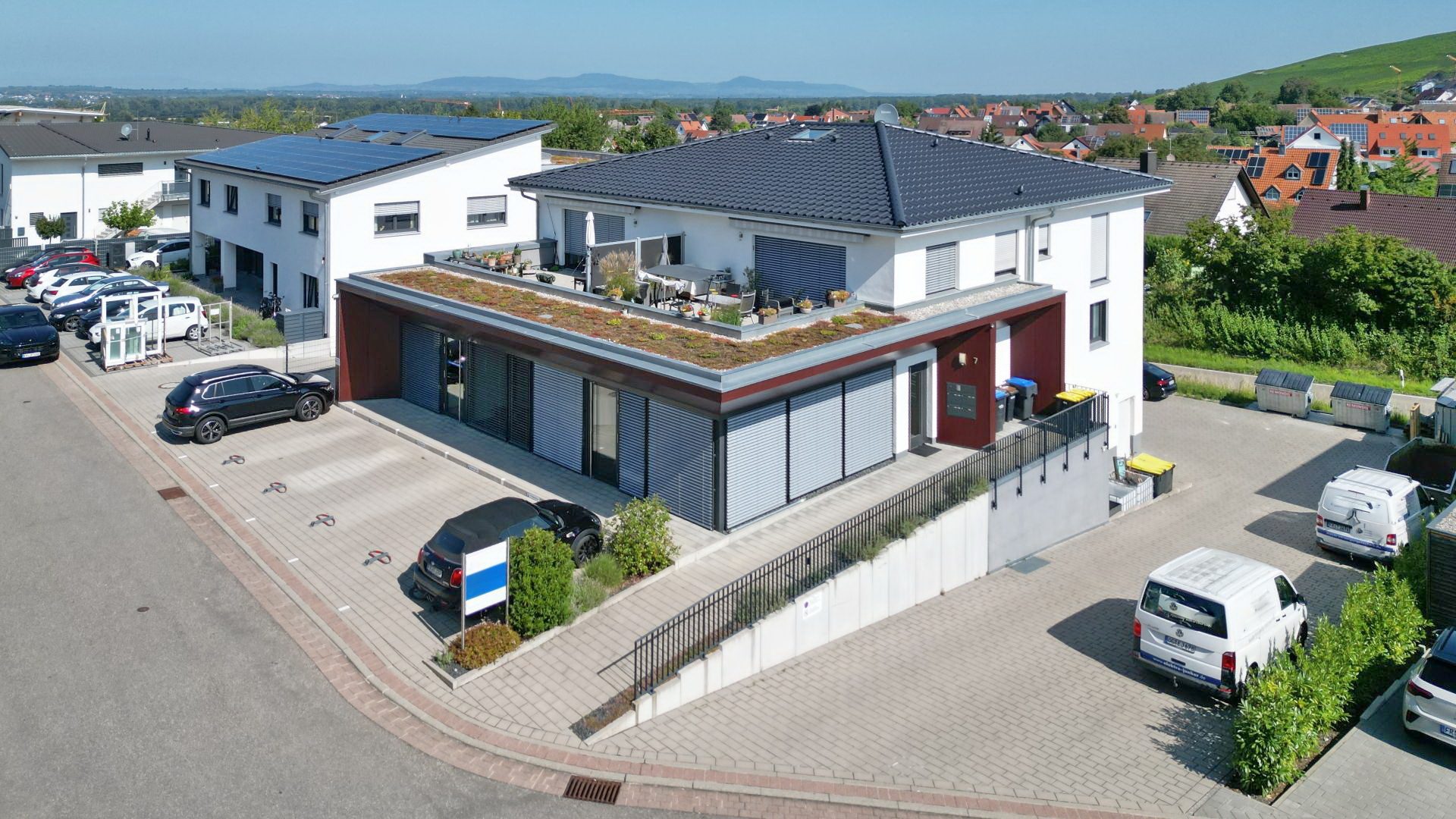 Immobilienangebot - Ebringen - Gewerbe - Helles Büro mit befahrbarer Werkstatt- oder Lagerfläche