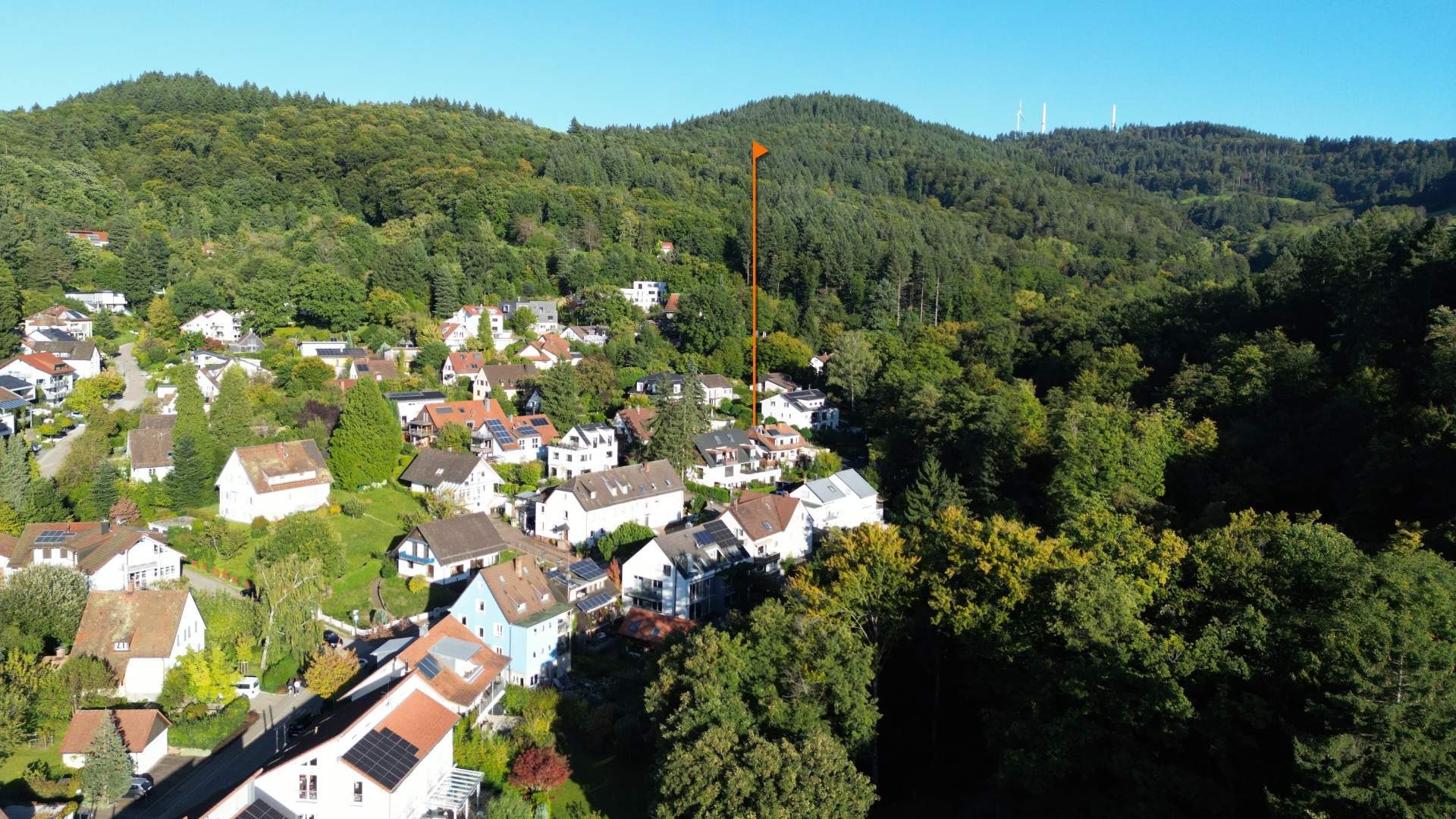 Immobilienangebot - Freiburg i. Br. / Zähringen - Wohnen & Investment & Rest - Zähringen | Charmante Doppelhaushälfte am Hang