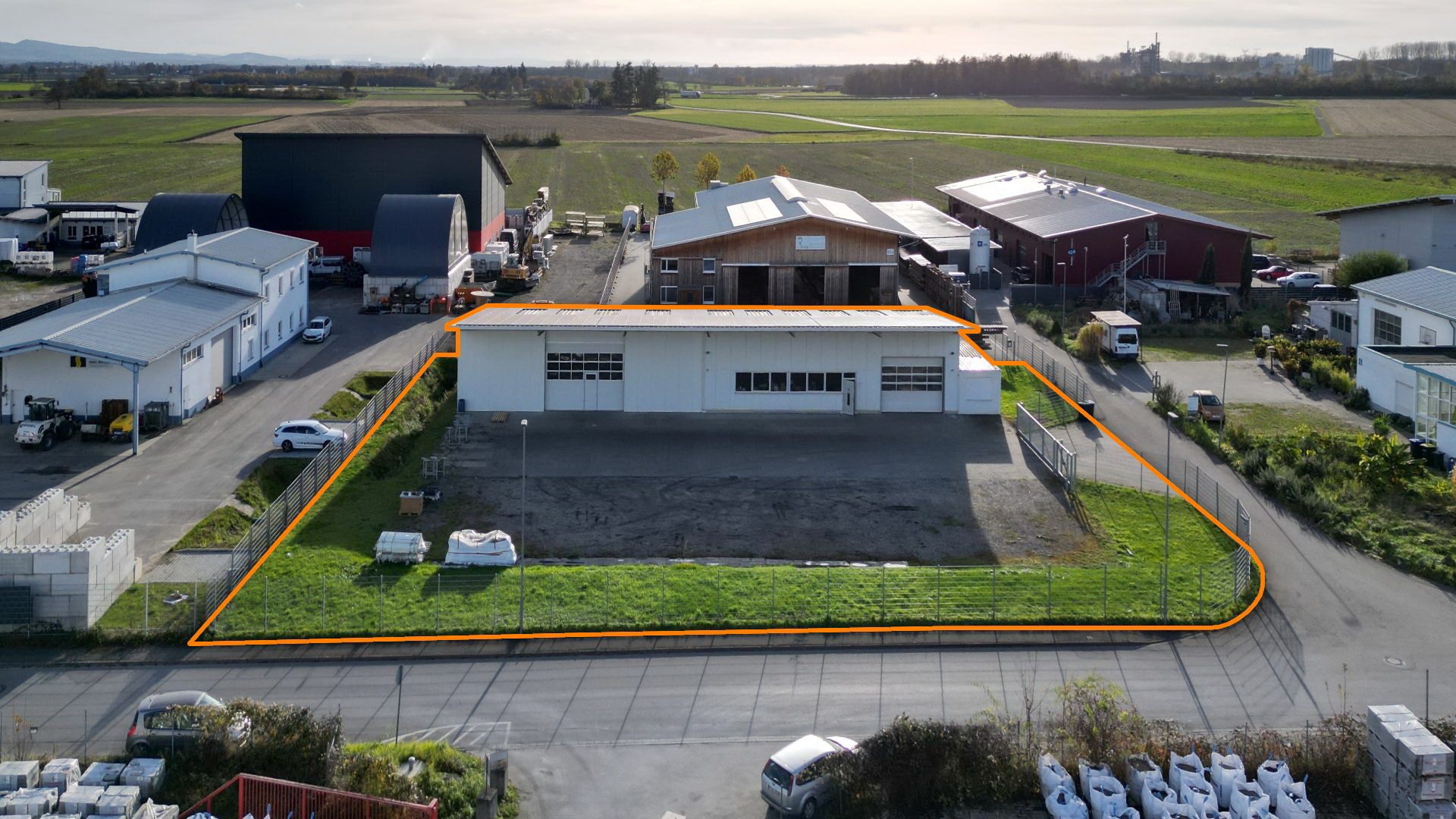 Immobilienangebot - Breisach am Rhein / Niederrimsingen - Gewerbe - Vielseitige Gewerbehalle mit großer Freifläche