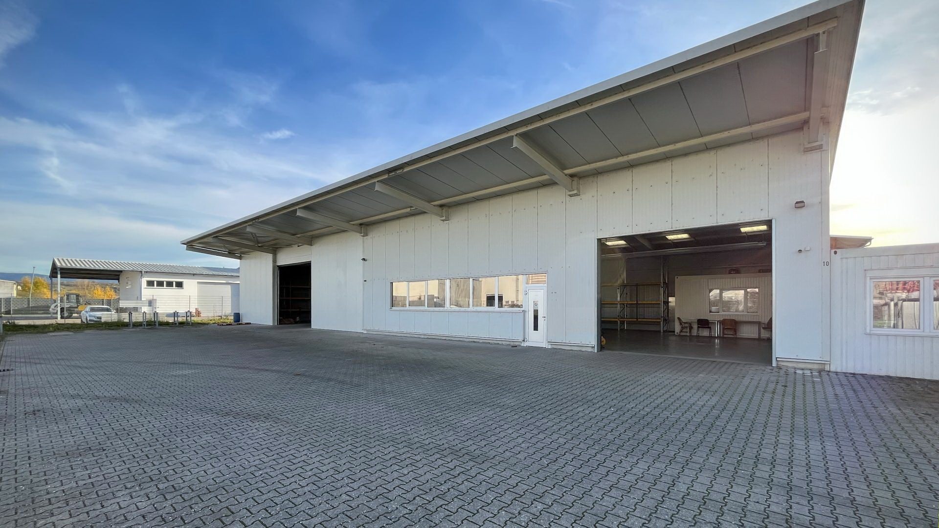 Immobilienangebot - Breisach am Rhein / Niederrimsingen - Gewerbe - Vielseitige Gewerbehalle mit großer Freifläche