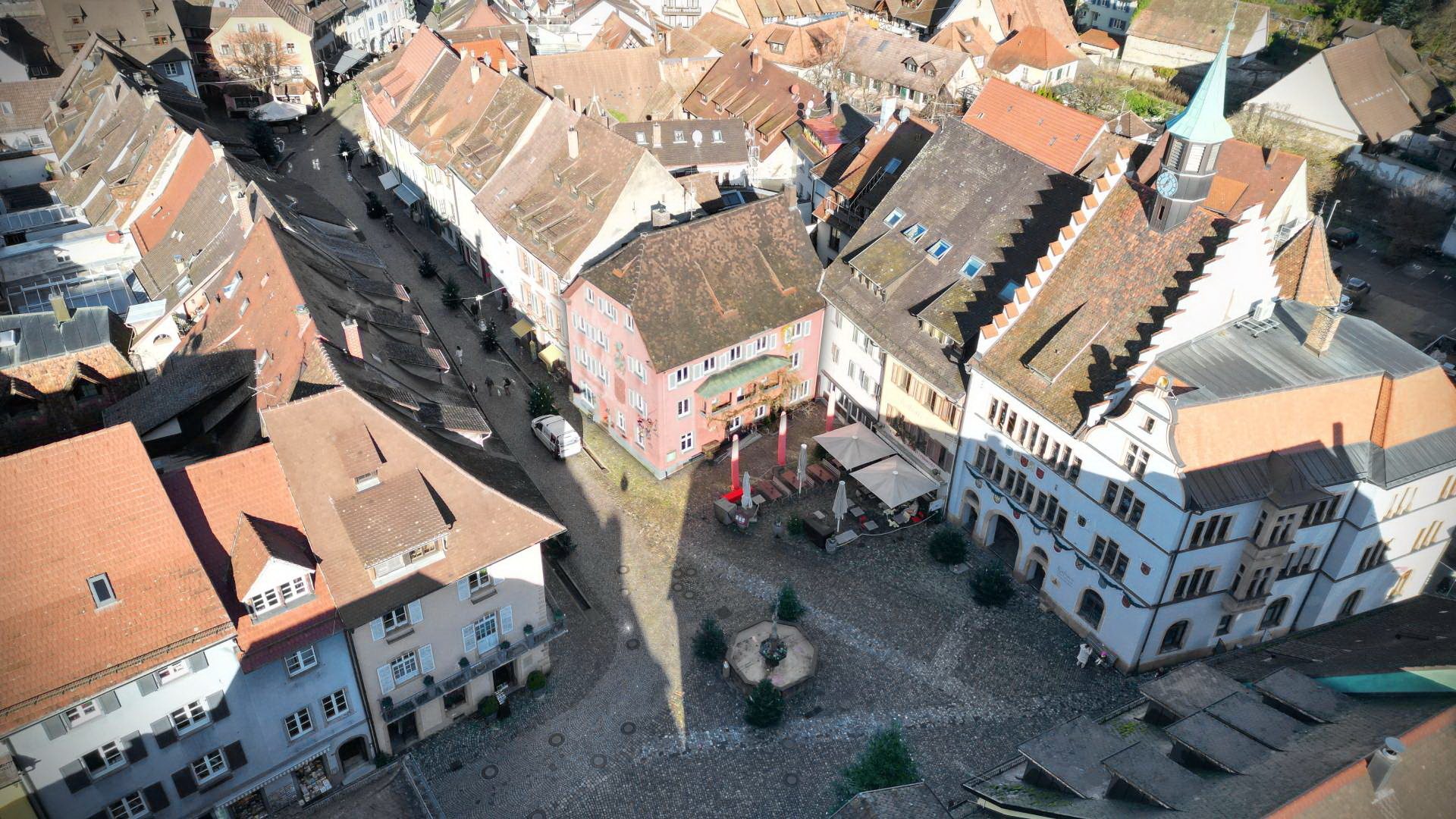 Immobilienangebot - Staufen im Breisgau - Gewerbe - "Gasthaus zum Löwen" - Traditionsgasthof am Marktplatz von Staufen