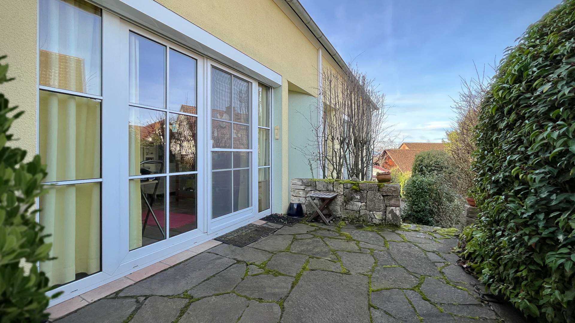 Immobilienangebot - Ebringen - Wohnen & Investment & Rest - Familienfreundliches Einfamilienhaus in naturnaher Lage unweit von Freiburg