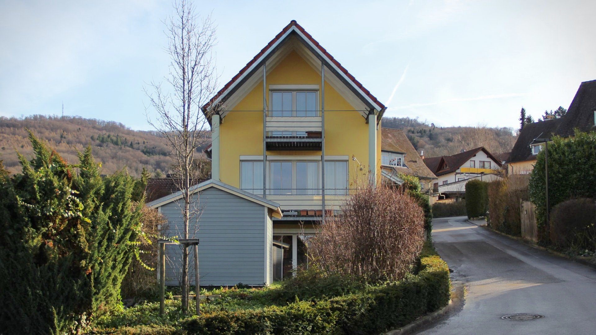 Immobilienangebot - Ebringen - Wohnen & Investment & Rest - Familienfreundliches Einfamilienhaus in naturnaher Lage unweit von Freiburg