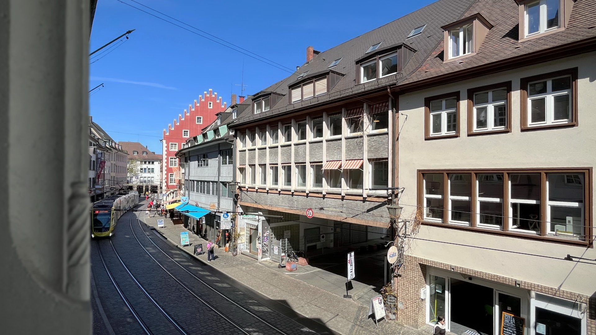 Immobilienangebot - Freiburg-Altstadt - Gewerbe - Einzigartige Gewerbefläche mit Altbau-Charme in bester Innenstadtlage