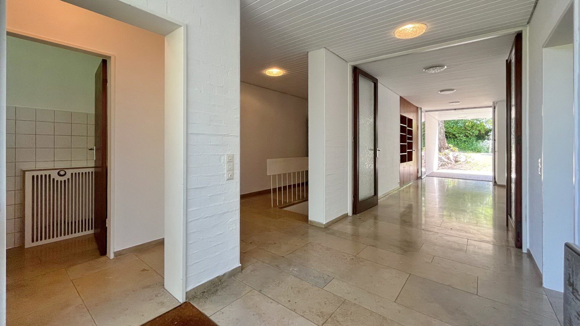 Immobilienangebot - Freiburg im Breisgau / Littenweiler - Wohnen & Investment & Rest - Lage trifft Potenzial: Klassischer Bungalow mit Entwicklungsoption in Freiburg-Littenweiler