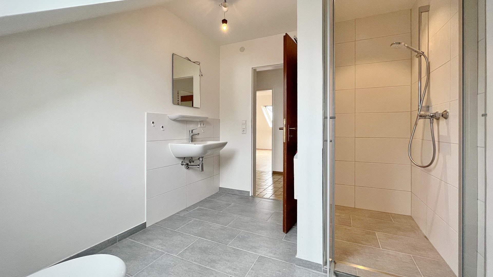 Immobilienangebot - Breisach am Rhein / Oberrimsingen - Wohnen & Investment & Rest - Ruhig gelegene Doppelhaushälfte in naturnaher Lage