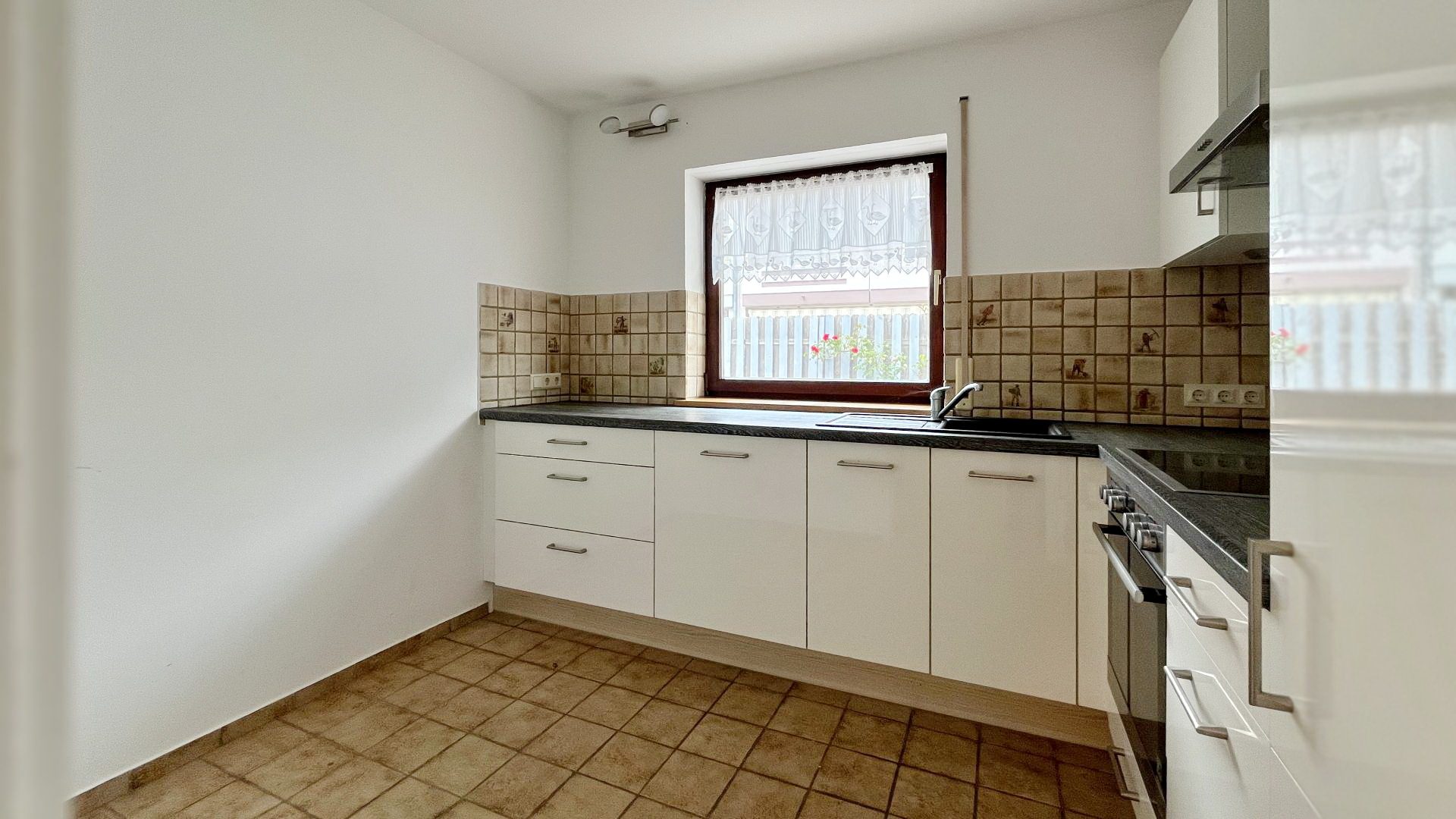 Immobilienangebot - Breisach am Rhein / Oberrimsingen - Wohnen & Investment & Rest - Ruhig gelegene Doppelhaushälfte in naturnaher Lage