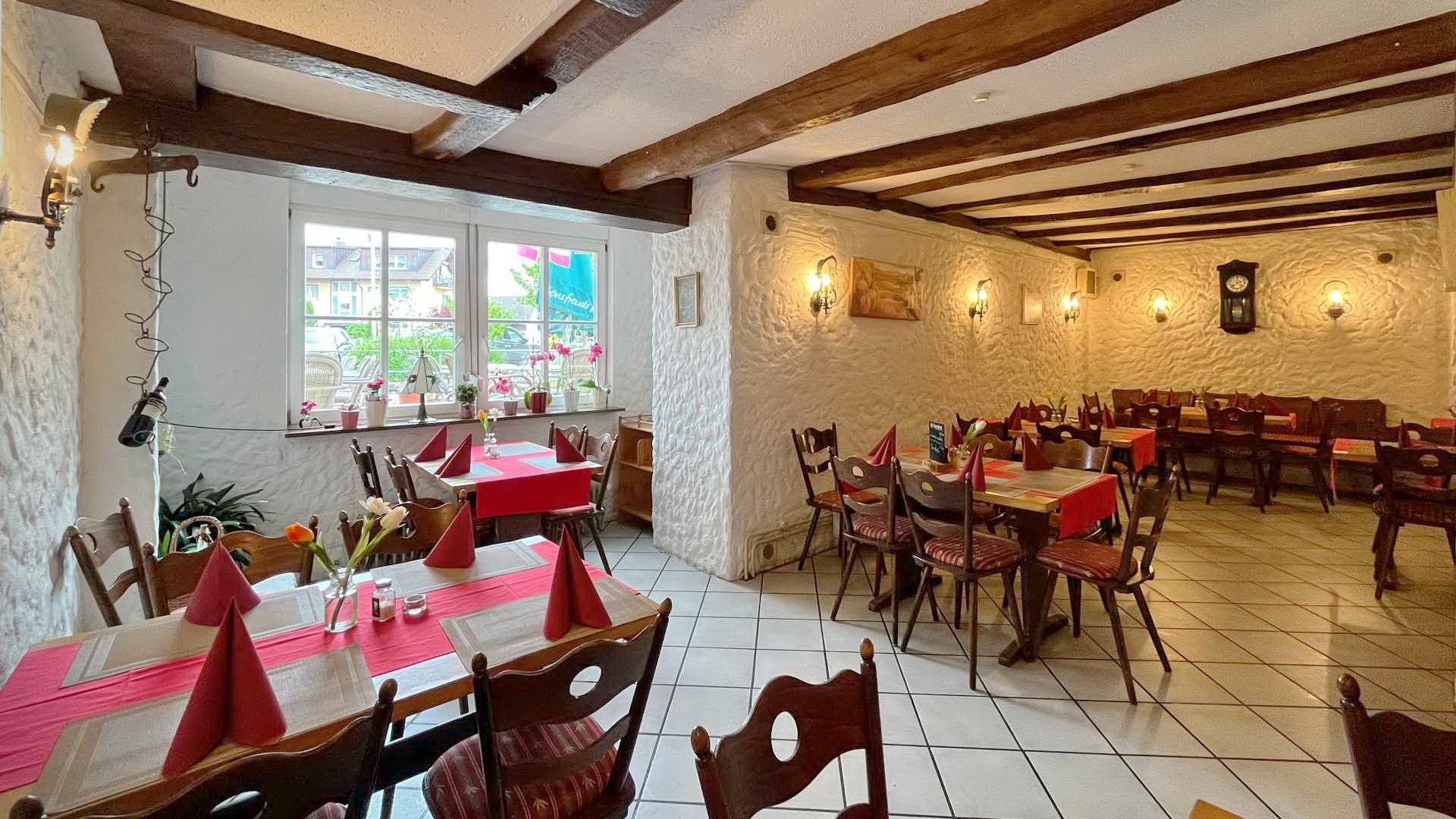 Immobilienangebot - Teningen / Köndringen - Wohnen & Investment & Rest - Bieterverfahren: Winzerhof mit großem Grundstück und Weinstube in Köndringen