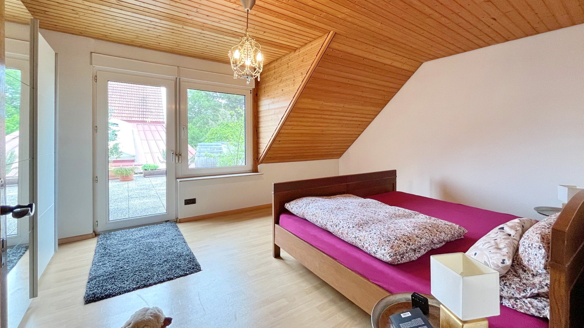 Immobilienangebot - Teningen / Köndringen - Wohnen & Investment & Rest - Bieterverfahren: Winzerhof mit großem Grundstück und Weinstube in Köndringen