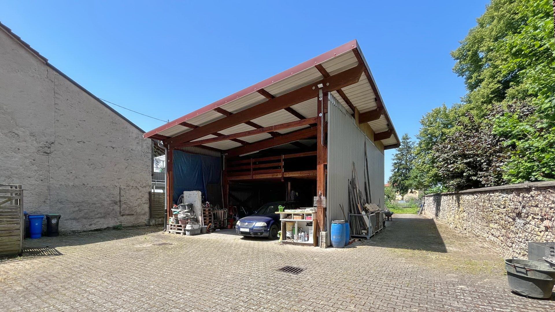 Immobilienangebot - Teningen / Köndringen - Wohnen & Investment & Rest - Bieterverfahren: Winzerhof mit großem Grundstück und Weinstube in Köndringen