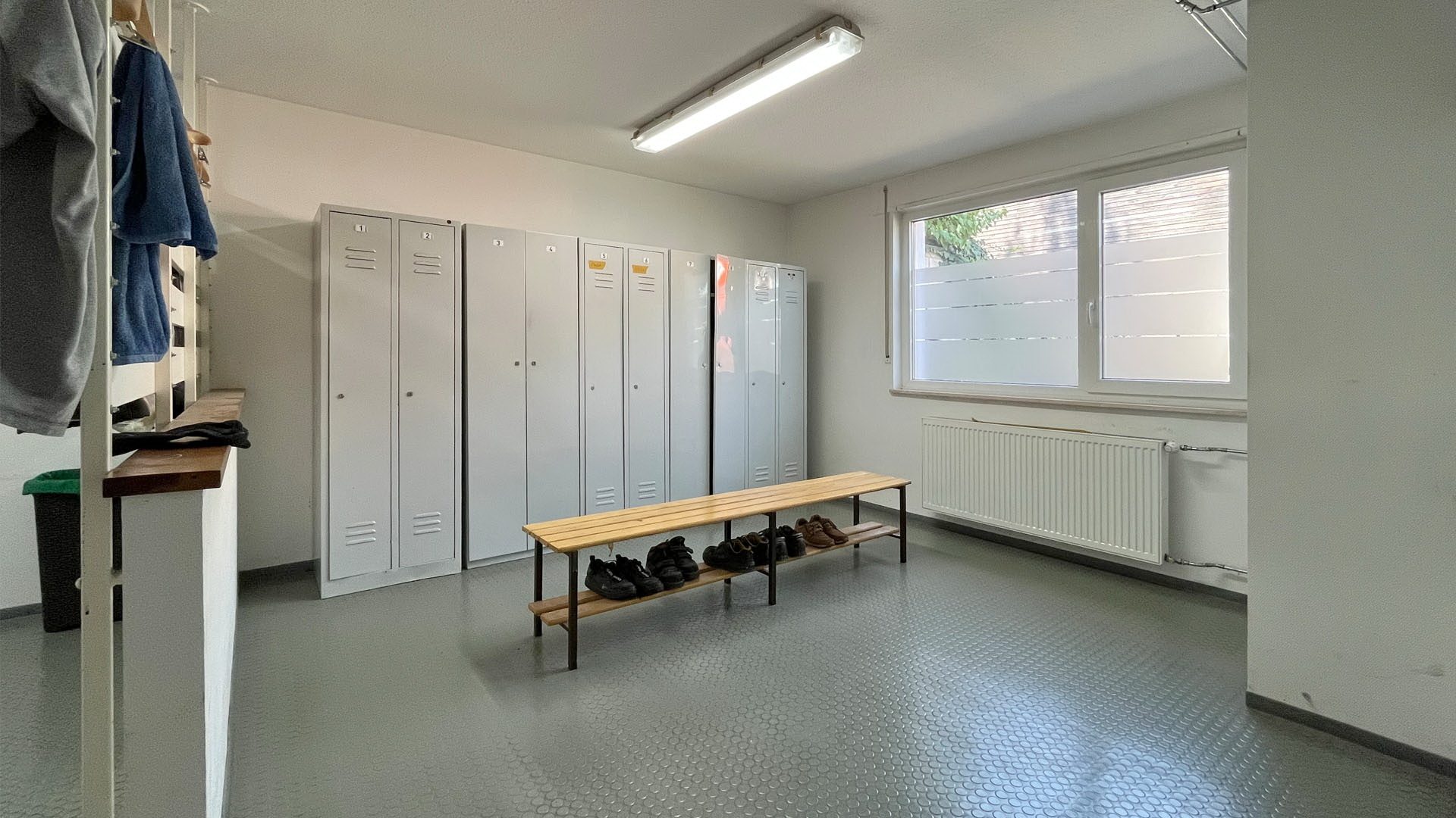 Immobilienangebot - Freiburg im Breisgau - Gewerbe - Moderne Werkstatthalle mit Büro- und Sozialräumen im Industriegebiet Freiburg Nord