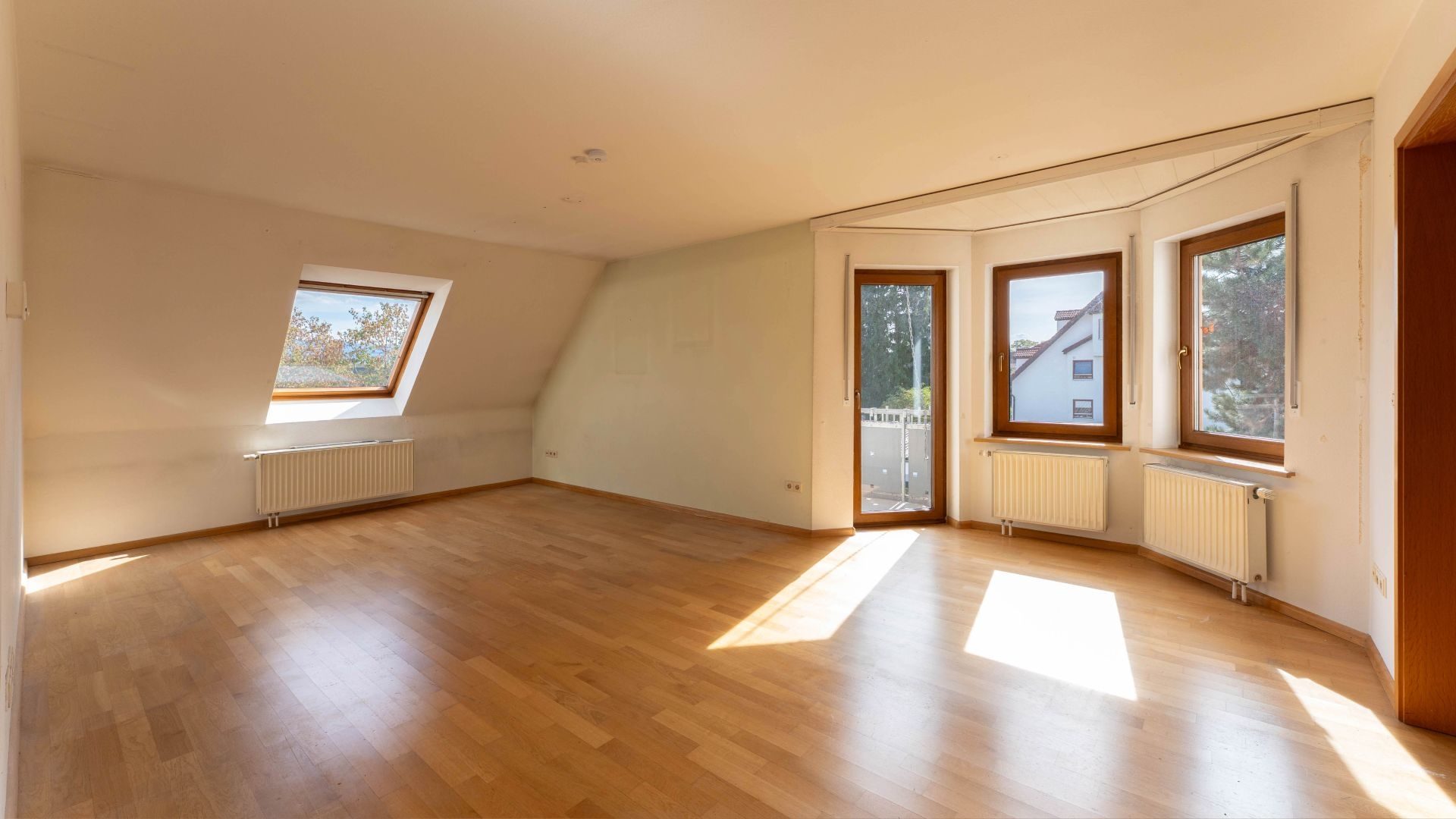 Immobilienangebot - Umkirch - Wohnen & Investment & Rest - Bezugsfreie Maisonettewohnung mit 3,5 Zimmern in Umkirch