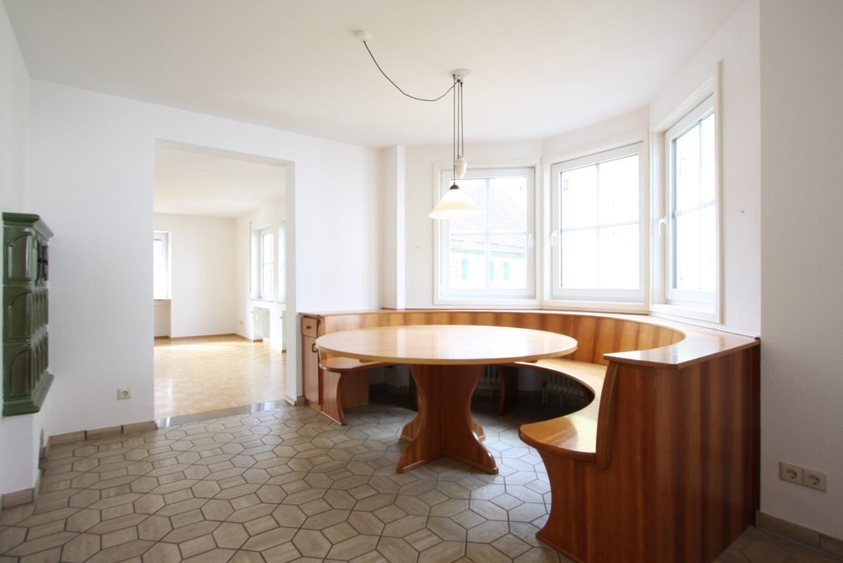 Ingo Leibinger Immobilienvermittlung - Immobilienangebot - Tuttlingen - Wohnung - Geräumige 3,5-Zi.-Innenstadtwohnung mit Garage und Balkon