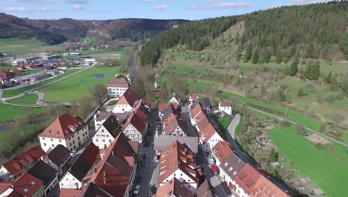 Ingo Leibinger Immobilienvermittlung - Immobilienangebot - Mühlheim - Haus - Provisionsfrei! Wohnen mit herrlicher Aussicht im historischen Mühlheimer Städtle