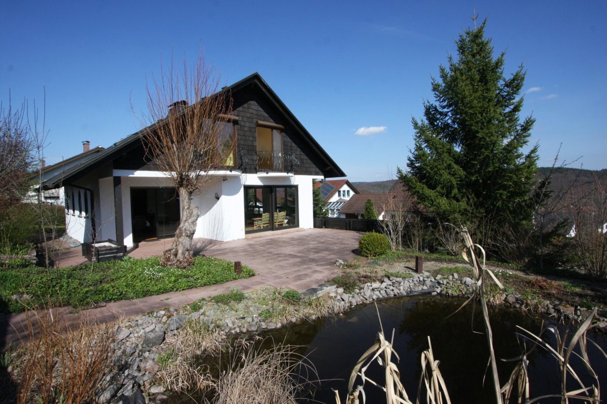 Ingo Leibinger Immobilienvermittlung - Immobilienangebot - Fridingen - Alle - Einfamilienhaus in herrlicher Sonnenlage