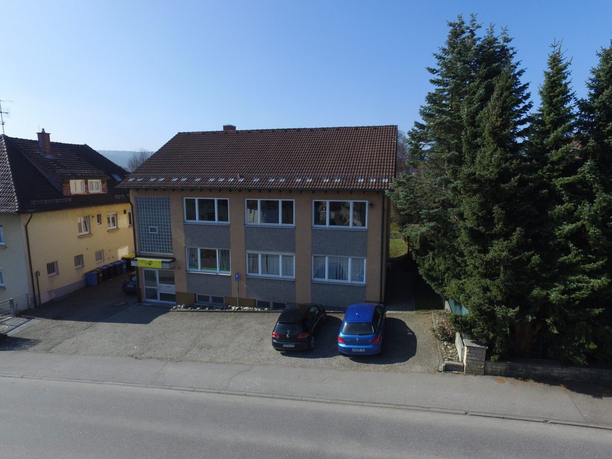 Ingo Leibinger Immobilienvermittlung - Immobilienangebot - Tuttlingen - Alle - Wilkommen in Ihrem neuen Büro! Bürohaus mit Parkplätzen in Tuttlingen