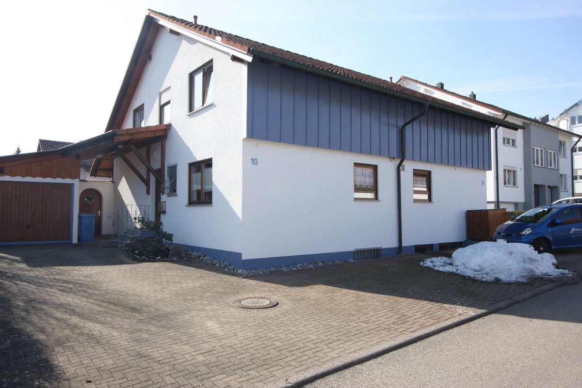 Ingo Leibinger Immobilienvermittlung - Immobilienangebot - Tuttlingen - Haus - Gepflegte Doppelhaushälfte in ruhiger, bevorzugter Lage. Der ideale Wohlfühlort für Ihre Familie!