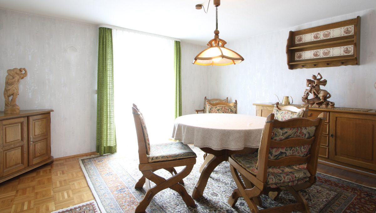 Ingo Leibinger Immobilienvermittlung - Immobilienangebot - Rietheim-Weilheim - Alle - Gemütliches Eigenheim mit Garten!