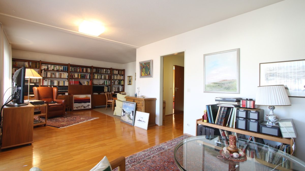 Ingo Leibinger Immobilienvermittlung - Immobilienangebot - Tuttlingen - Alle - Reihenendhaus in ruhiger Lage mit großzügigem Garten in Tuttlingen!