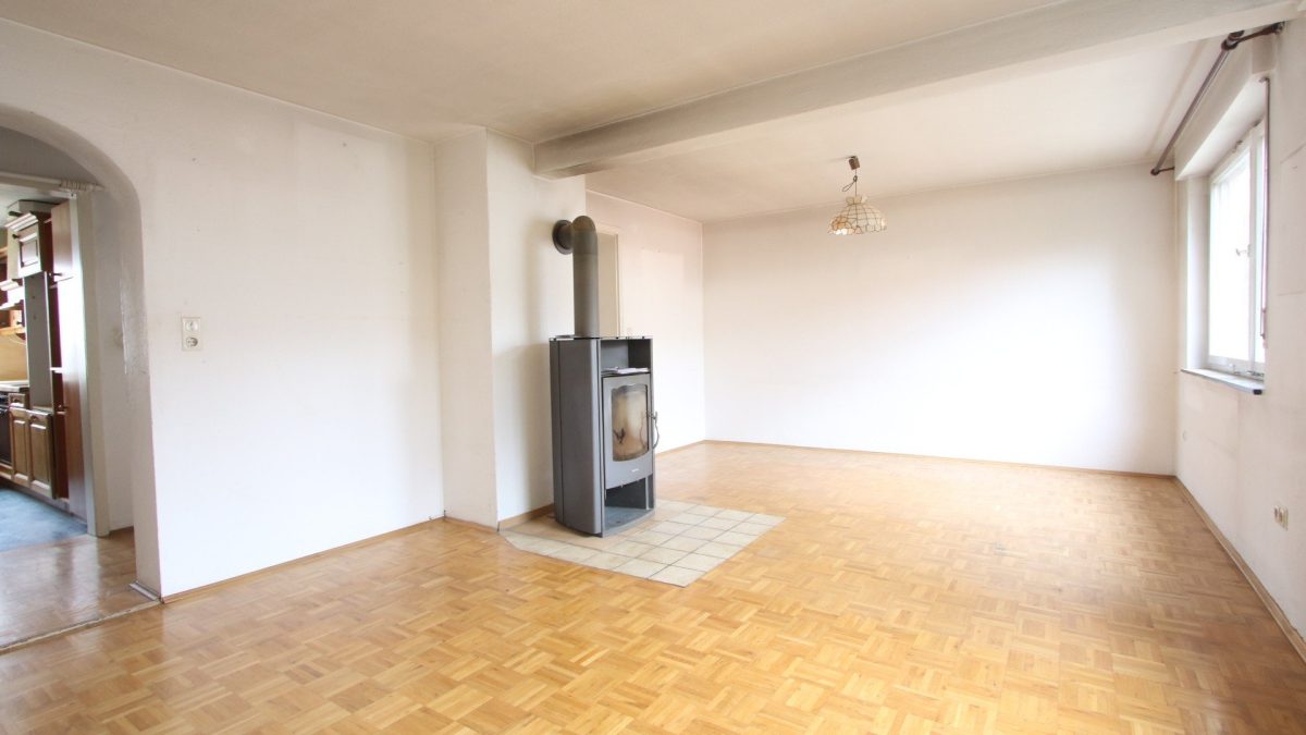 Ingo Leibinger Immobilienvermittlung - Immobilienangebot - Tuttlingen - Alle - Kapitalanleger aufgepasst! Objekt mit 3 Wohnungen zentral in Möhringer Vorstadt!